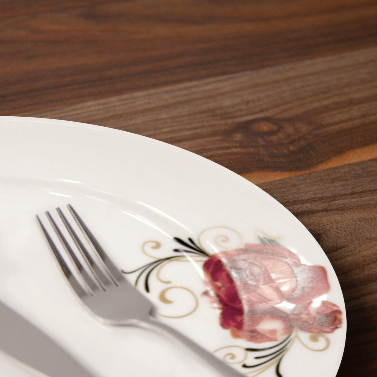 Ceramic Dinner Plate Red Rose 26.5cm 10032 (Parcel Rate)
