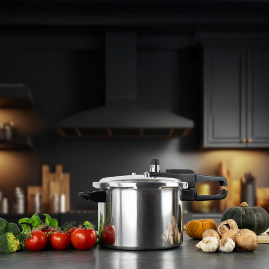 SQ Professional Aluminium Pressure Cooker 9 Litre 5258 (Big Parcel Rate)